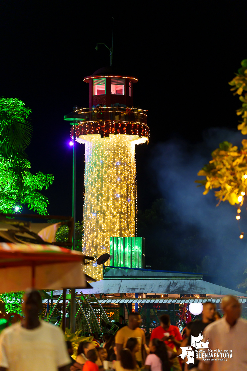 Buenaventura dio inicio a la temporada decembrina con el encendido oficial de su alumbrado navide&ntilde;o