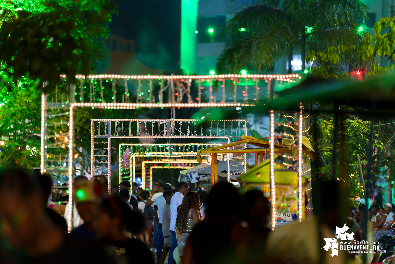 Buenaventura dio inicio a la temporada decembrina con el encendido oficial de su alumbrado navide&ntilde;o