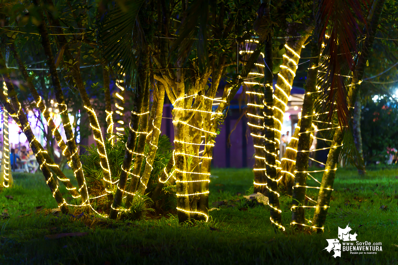 Buenaventura dio inicio a la temporada decembrina con el encendido oficial de su alumbrado navide&ntilde;o