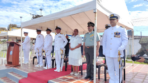 Buenaventura reconoce gesti&oacute;n del comandante saliente del Batall&oacute;n Fluvial No. 24 y recibe a su nuevo jefe militar