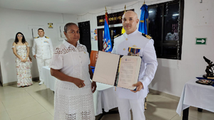 Buenaventura reconoce gesti&oacute;n del comandante saliente del Batall&oacute;n Fluvial No. 24 y recibe a su nuevo jefe militar