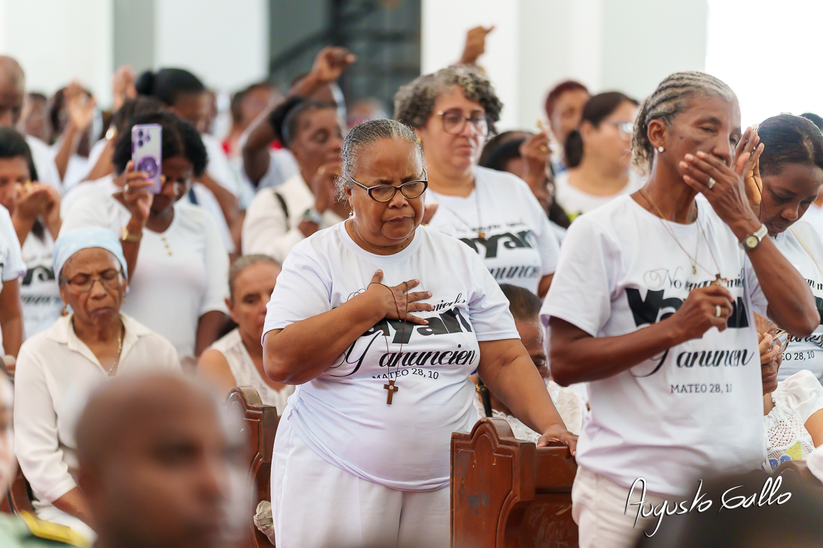 Buenaventura record&oacute; a Monse&ntilde;or Gerardo Valencia Cano con misa intercultural