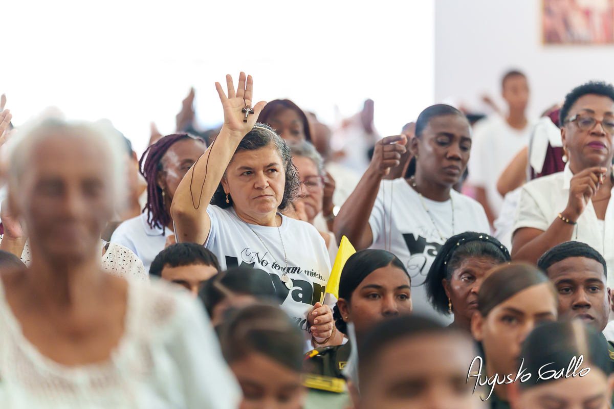 Buenaventura record&oacute; a Monse&ntilde;or Gerardo Valencia Cano con misa intercultural