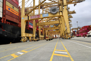 La Ministra del Transporte anuncia plan de choque para agilizar la log&iacute;stica portuaria en Buenaventura