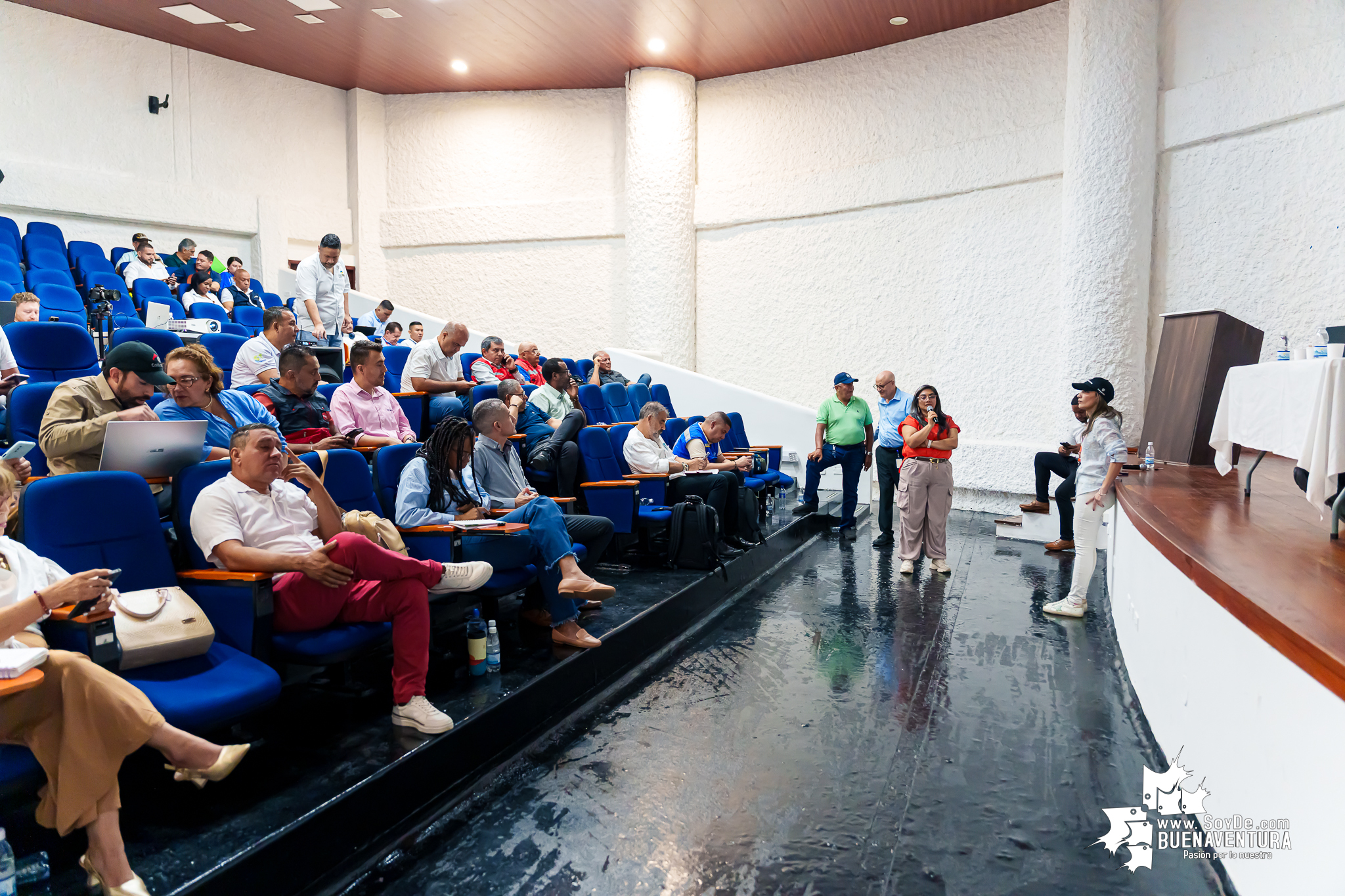 Avanzan mesas t&eacute;cnicas entre Mintransporte y Alcald&iacute;a para mejorar movilidad y log&iacute;stica en Buenaventura