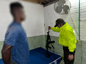 Capturan cuatro presuntos integrantes del ELN en operativo conjunto en zona rural de Buenaventura