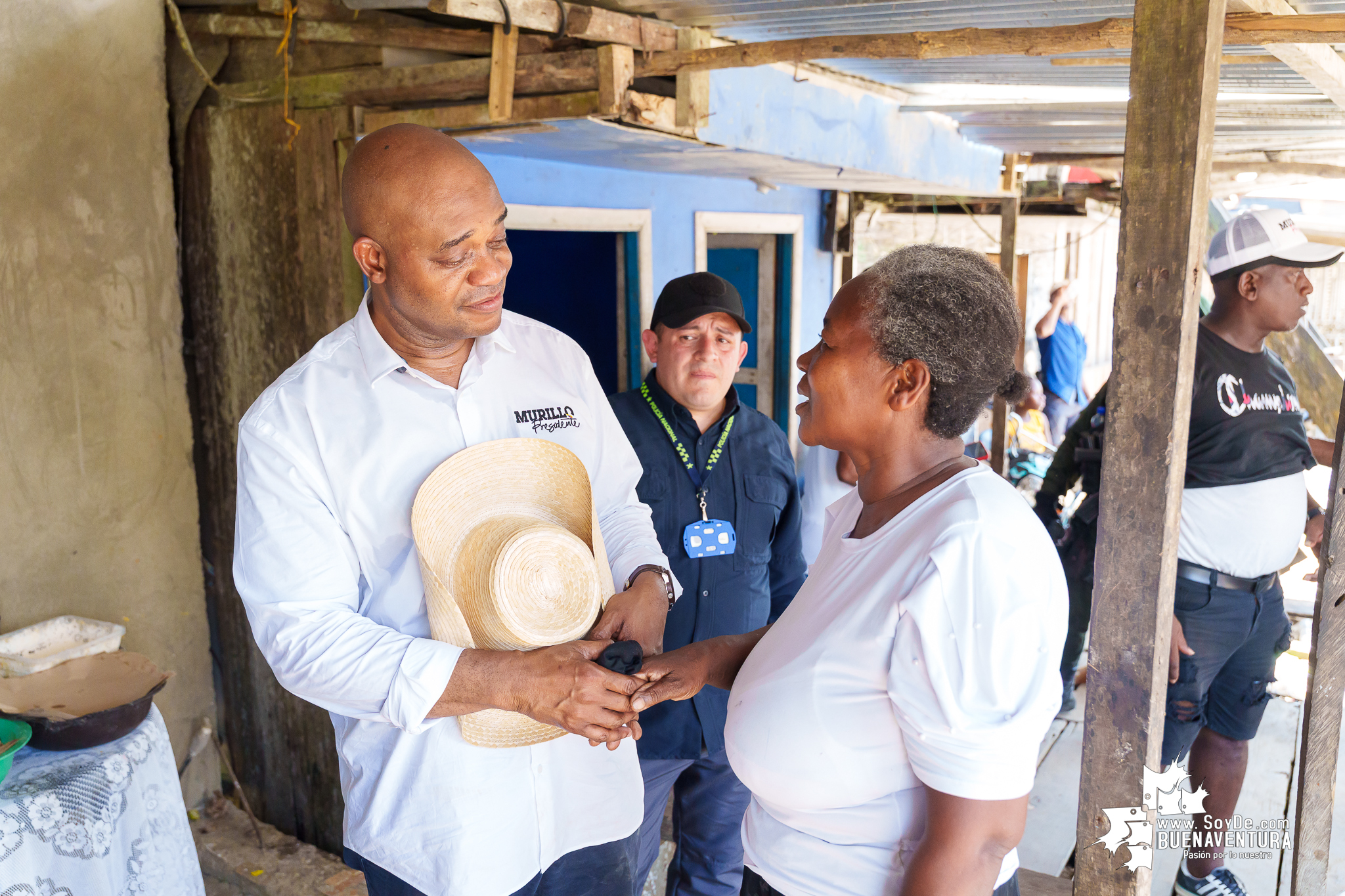 Luis Gilberto Murillo Urrutia lleva campa&ntilde;a presidencial a Buenaventura con promesas para el Pac&iacute;fico