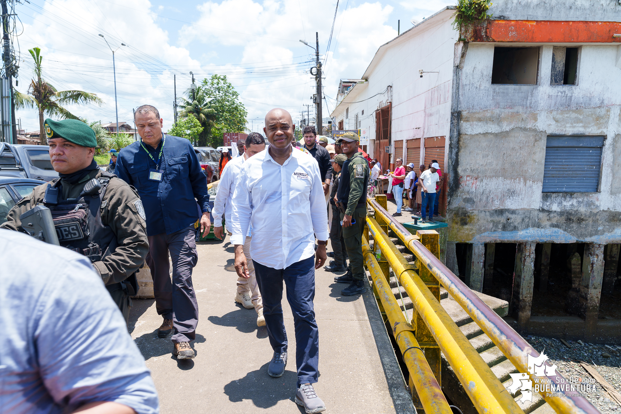 Luis Gilberto Murillo Urrutia lleva campa&ntilde;a presidencial a Buenaventura con promesas para el Pac&iacute;fico