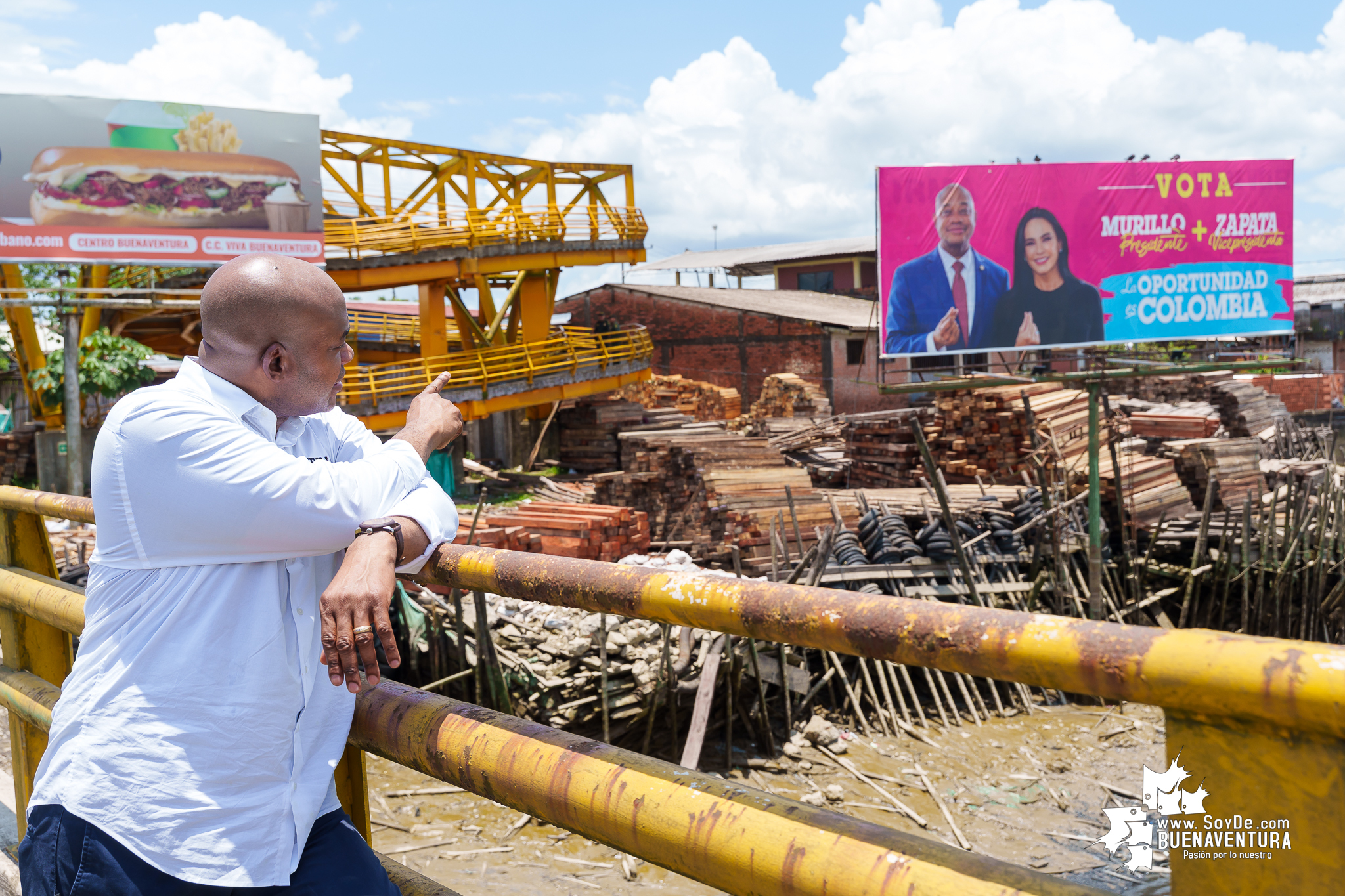 Luis Gilberto Murillo Urrutia lleva campa&ntilde;a presidencial a Buenaventura con promesas para el Pac&iacute;fico