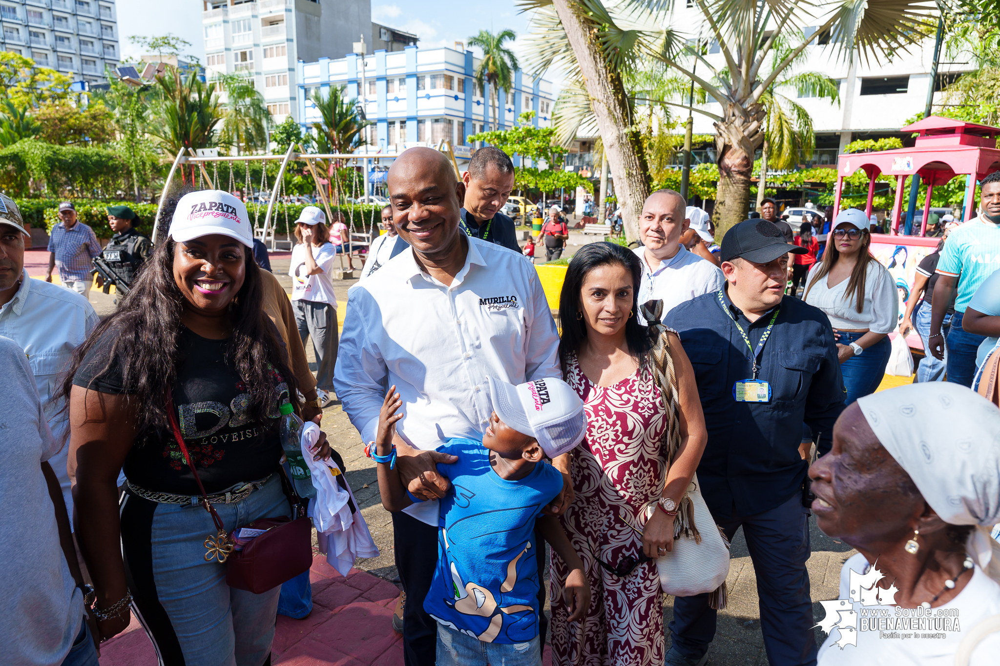 Luis Gilberto Murillo Urrutia lleva campa&ntilde;a presidencial a Buenaventura con promesas para el Pac&iacute;fico