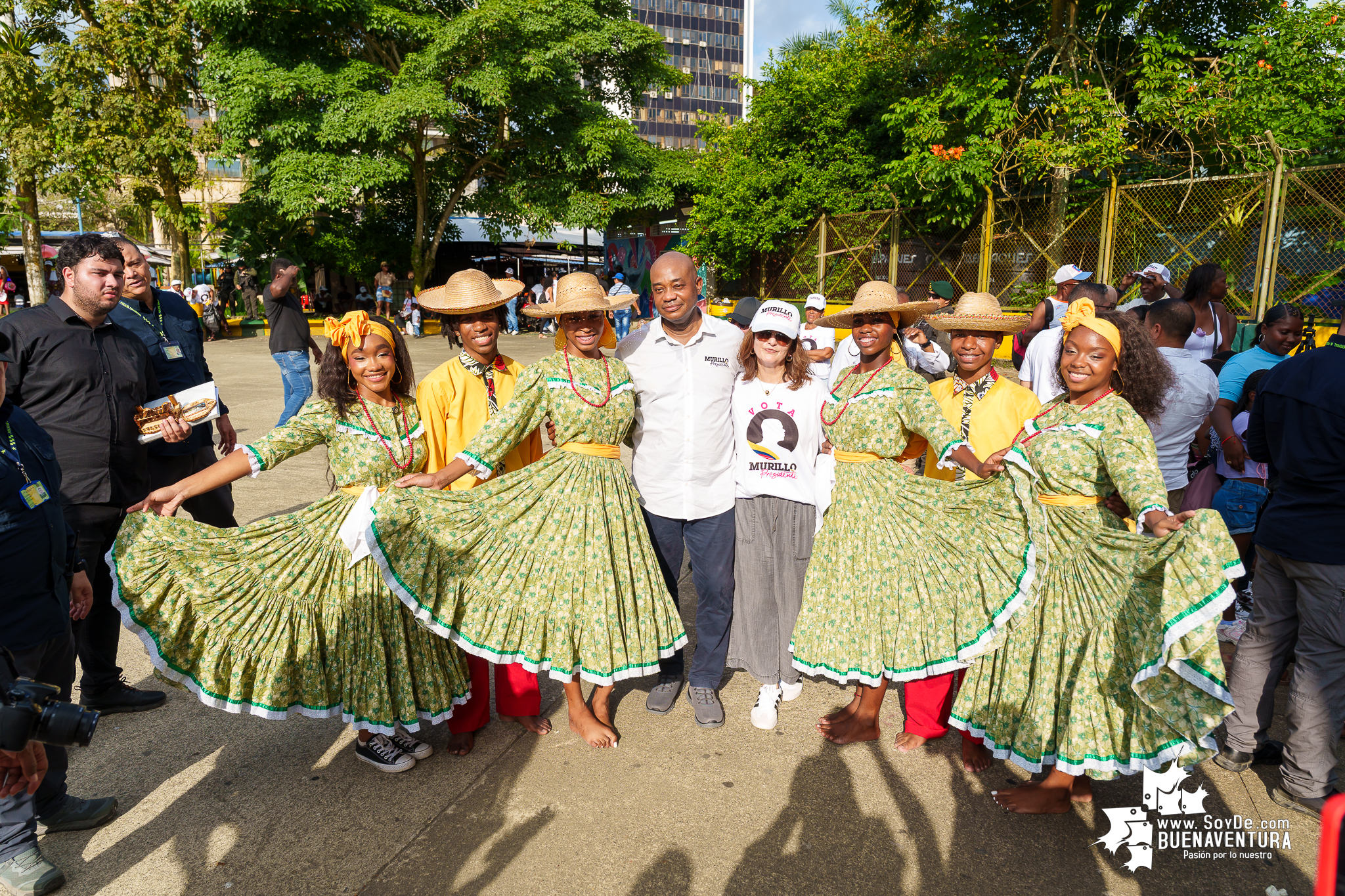 Luis Gilberto Murillo Urrutia lleva campa&ntilde;a presidencial a Buenaventura con promesas para el Pac&iacute;fico