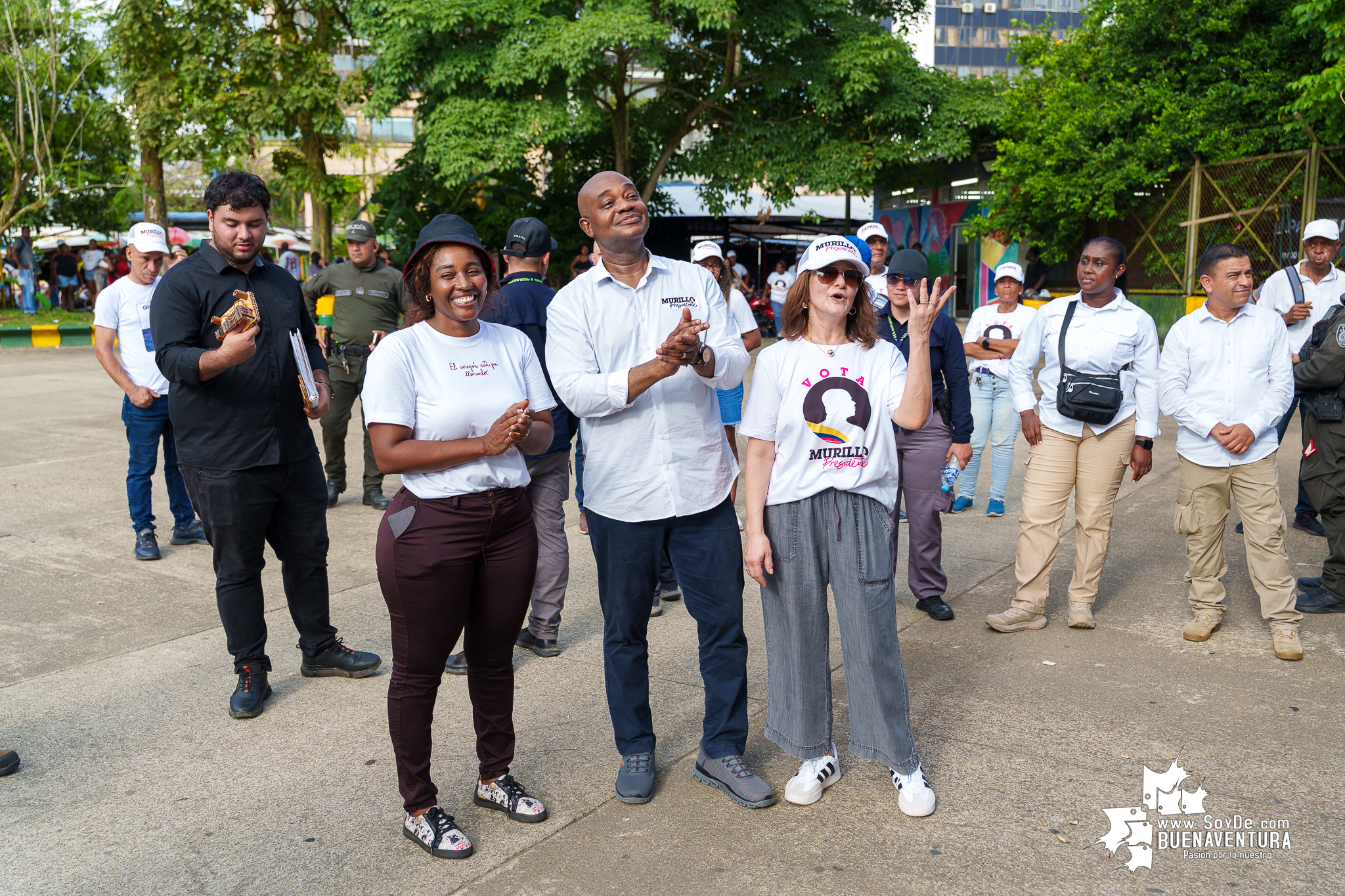 Luis Gilberto Murillo Urrutia lleva campa&ntilde;a presidencial a Buenaventura con promesas para el Pac&iacute;fico