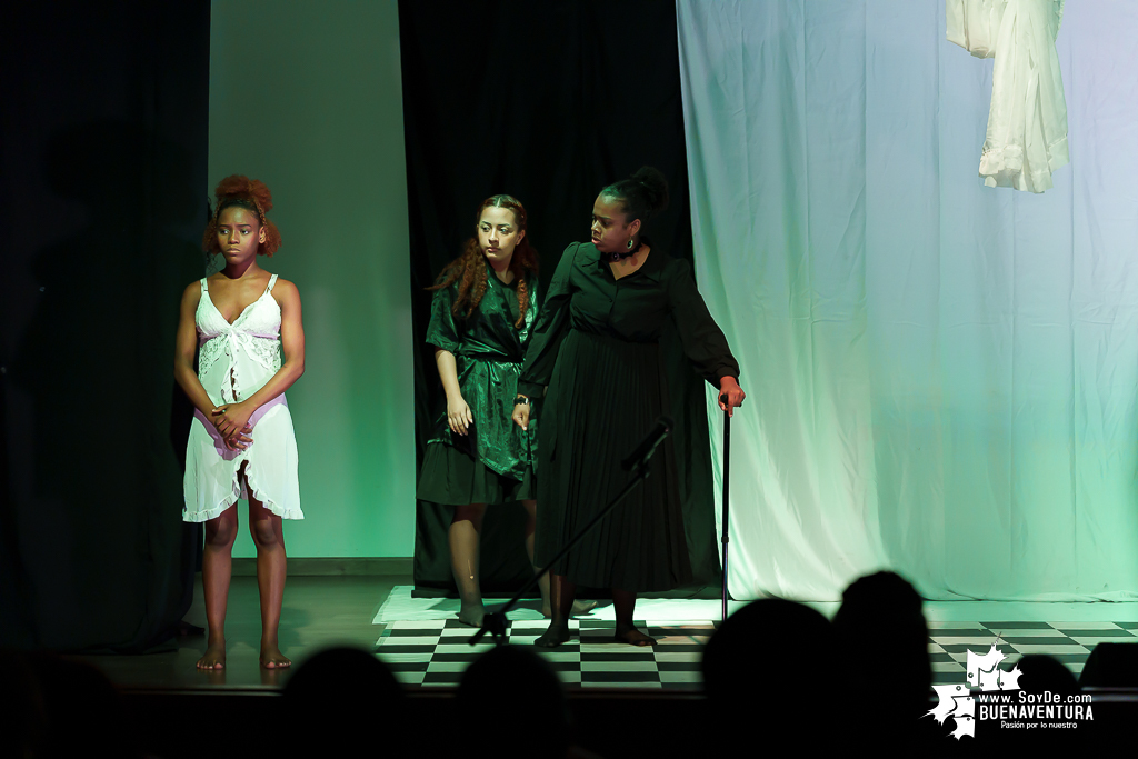 Inici&oacute; la temporada de teatro "Mar Adentro" de la Univalle Seccional Pac&iacute;fico en Buenaventura con la obra "La Casa de Bernarda Alba"