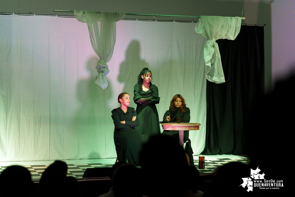 Inici&oacute; la temporada de teatro "Mar Adentro" de la Univalle Seccional Pac&iacute;fico en Buenaventura con la obra "La Casa de Bernarda Alba"