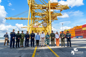 El Ministro de Defensa visita Buenaventura y anunci&oacute; reducci&oacute;n del 33 % en homicidios y golpes a cabecillas criminales