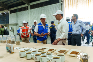 El Ministro de Defensa visita Buenaventura y anunci&oacute; reducci&oacute;n del 33 % en homicidios y golpes a cabecillas criminales