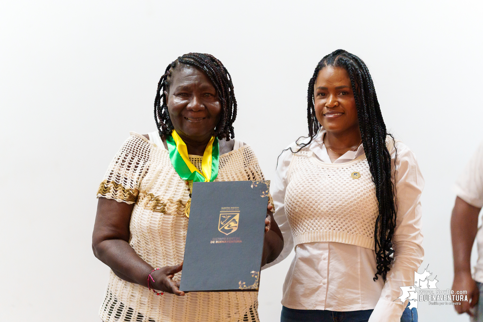 Buenaventura exalta el legado de Mary Grueso Romero con la Medalla al M&eacute;rito Roberto Lozano Batalla