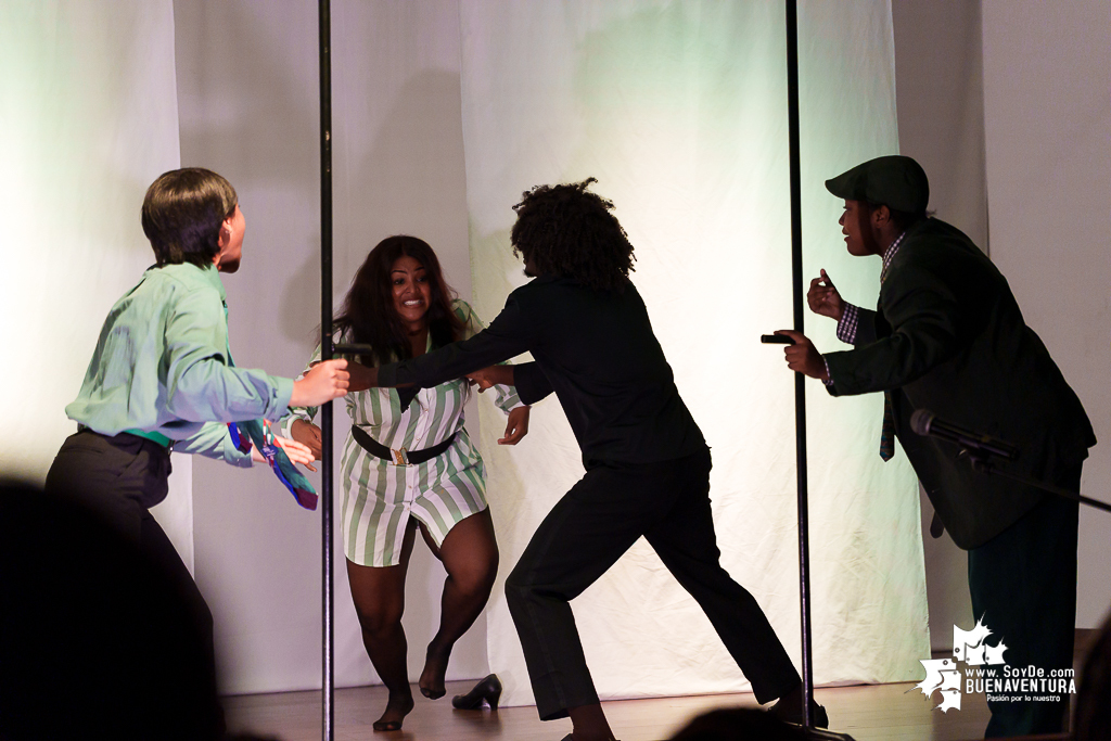 &ldquo;El Rinoceronte&rdquo;: El teatro de lo absurdo se tom&oacute; a Buenaventura con el auditorio de Comfenalco lleno