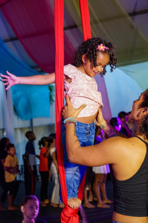 M&aacute;s de 2.500 personas celebraron el D&iacute;a de la Ni&ntilde;ez en la Biblioteca Departamental
