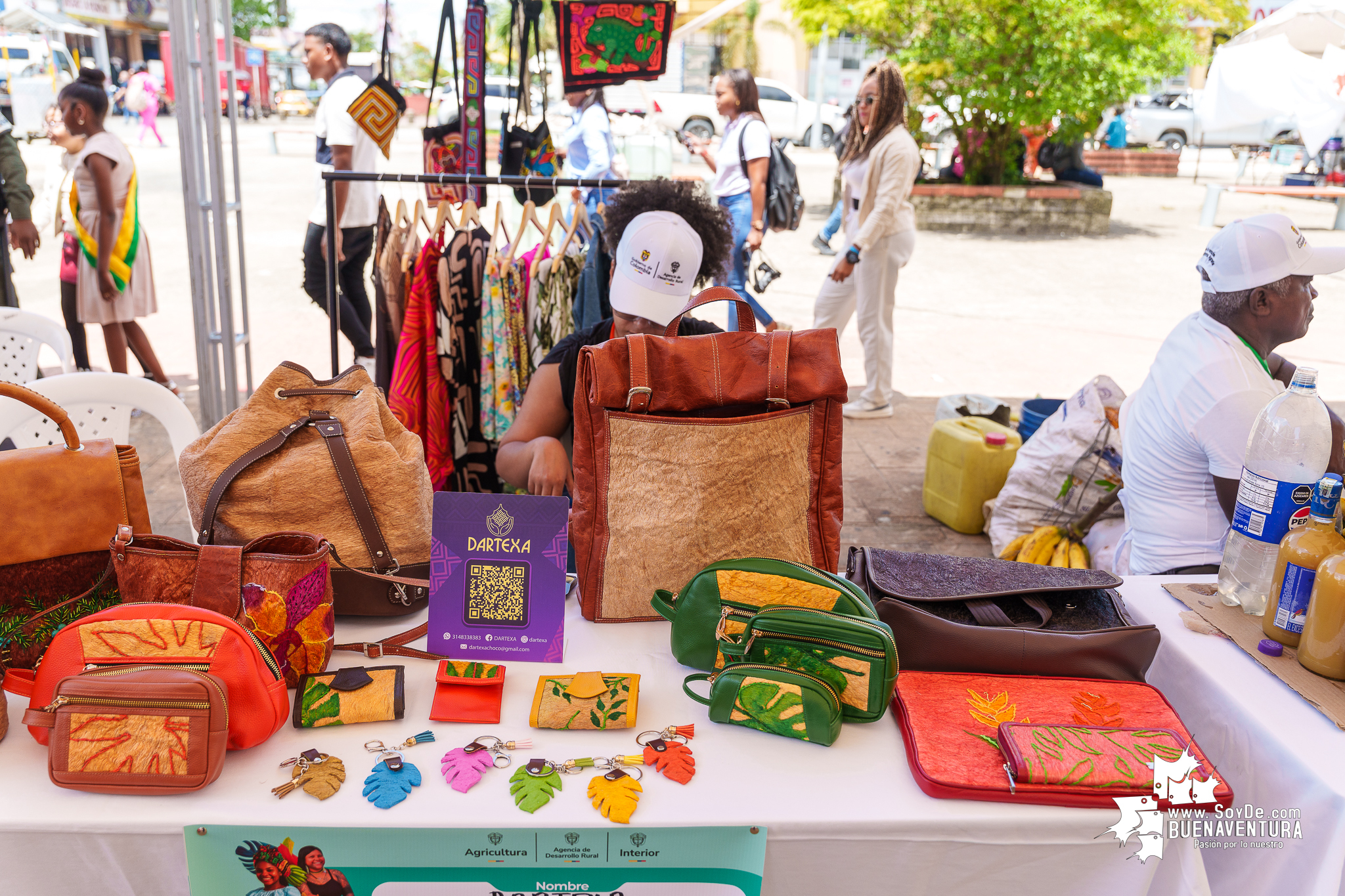 La Etnoagroferia para la Vida en Buenaventura impuls&oacute; la comercializaci&oacute;n directa de peque&ntilde;os productores