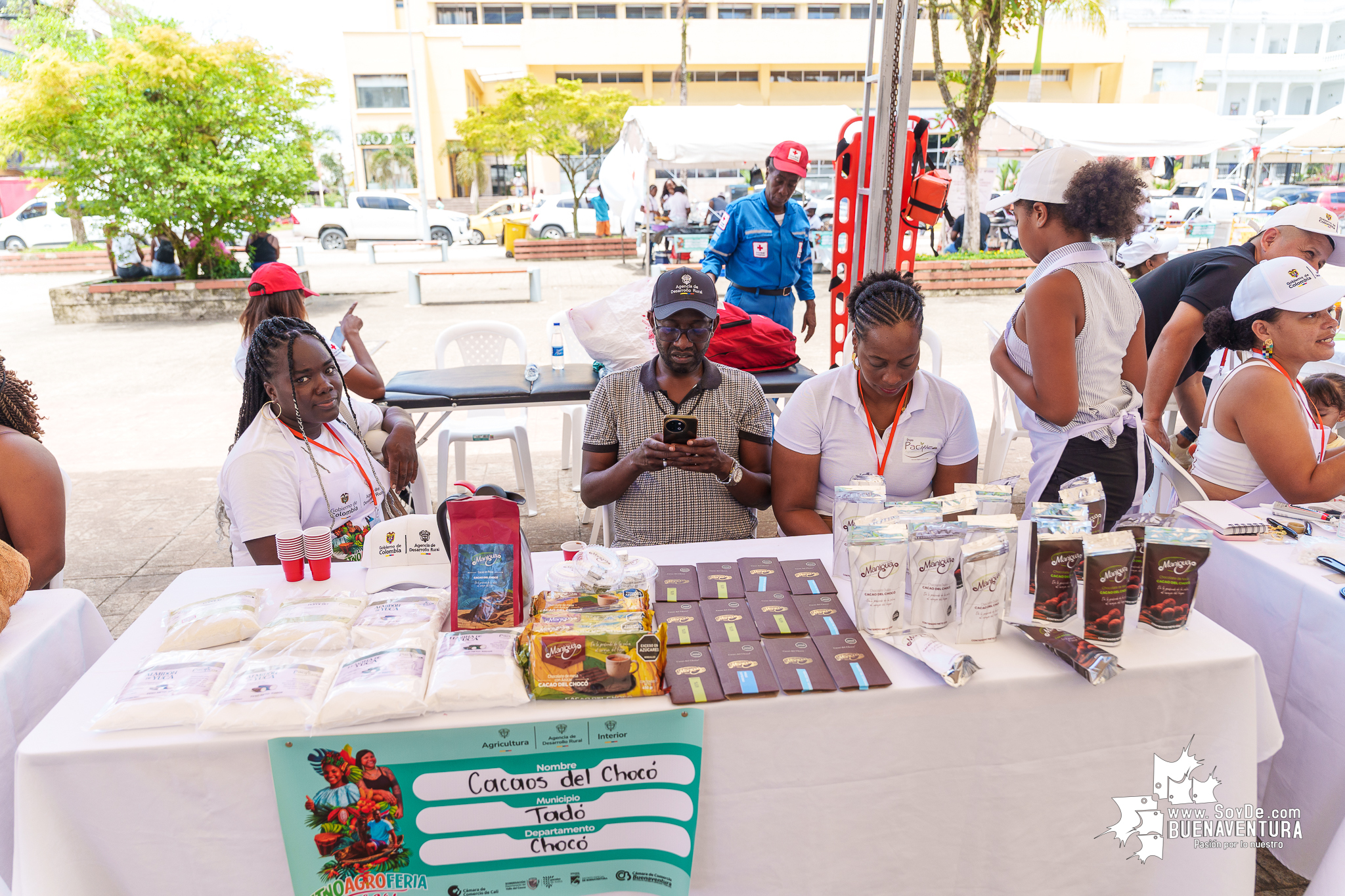 La Etnoagroferia para la Vida en Buenaventura impuls&oacute; la comercializaci&oacute;n directa de peque&ntilde;os productores