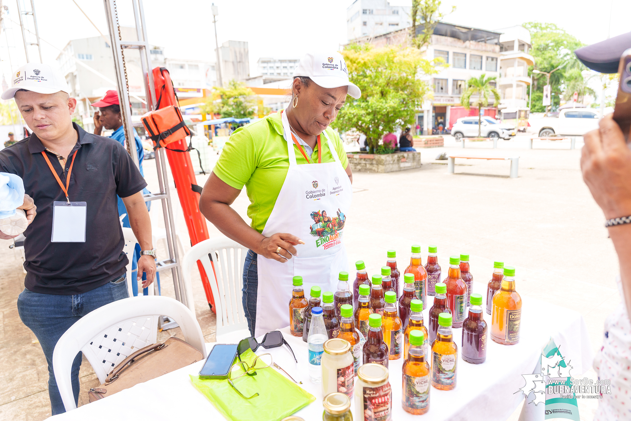 La Etnoagroferia para la Vida en Buenaventura impuls&oacute; la comercializaci&oacute;n directa de peque&ntilde;os productores