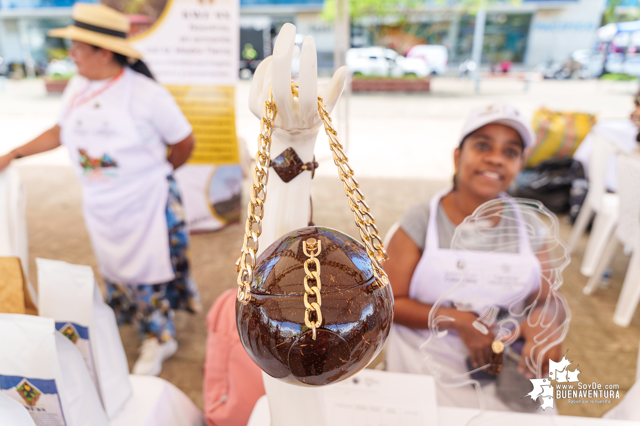 La Etnoagroferia para la Vida en Buenaventura impuls&oacute; la comercializaci&oacute;n directa de peque&ntilde;os productores