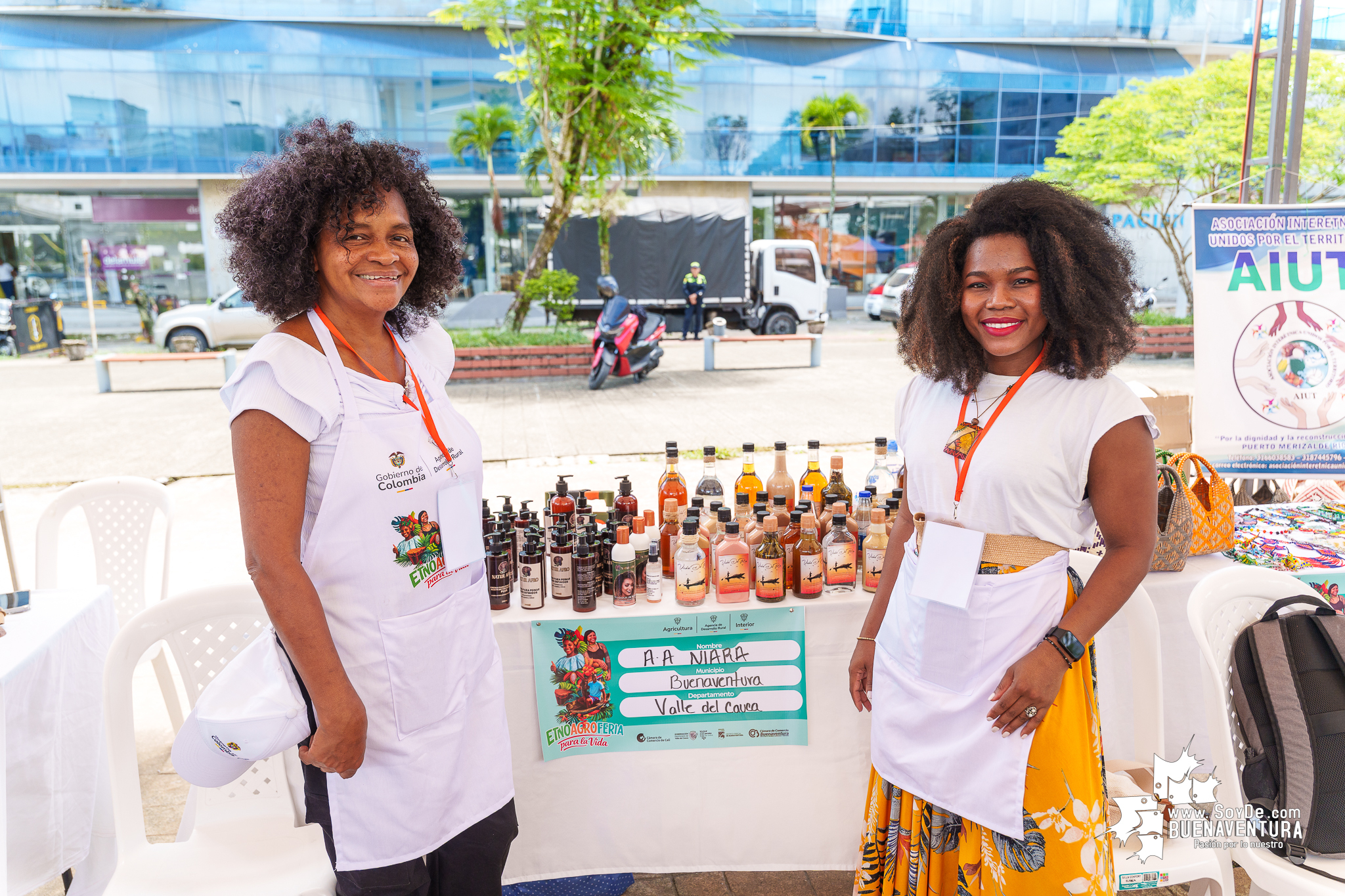 La Etnoagroferia para la Vida en Buenaventura impuls&oacute; la comercializaci&oacute;n directa de peque&ntilde;os productores