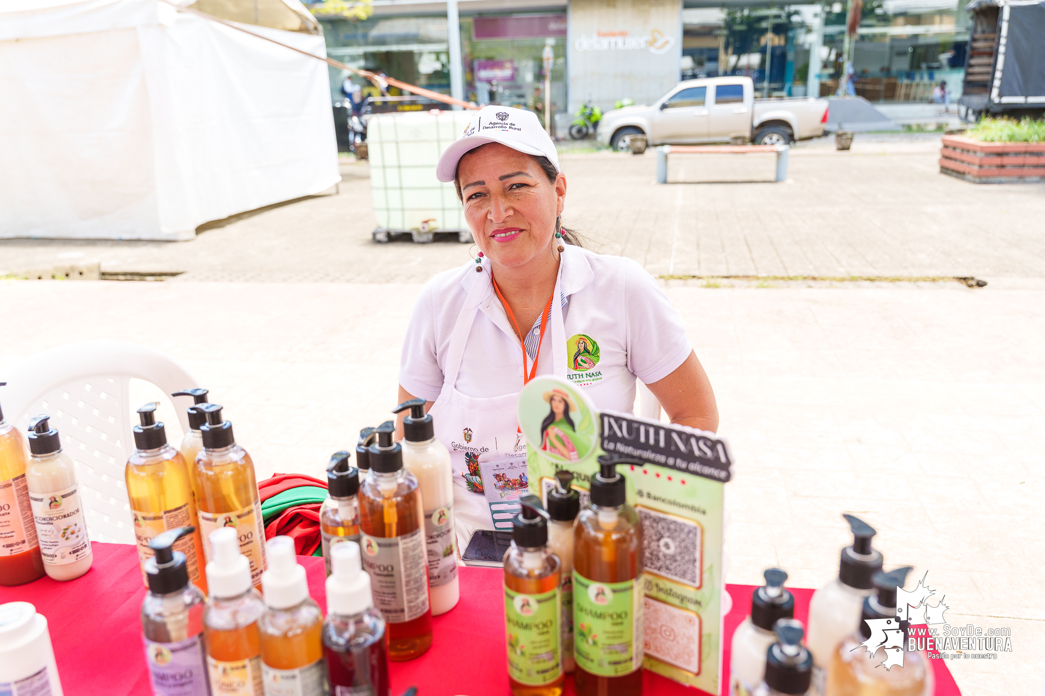 La Etnoagroferia para la Vida en Buenaventura impuls&oacute; la comercializaci&oacute;n directa de peque&ntilde;os productores