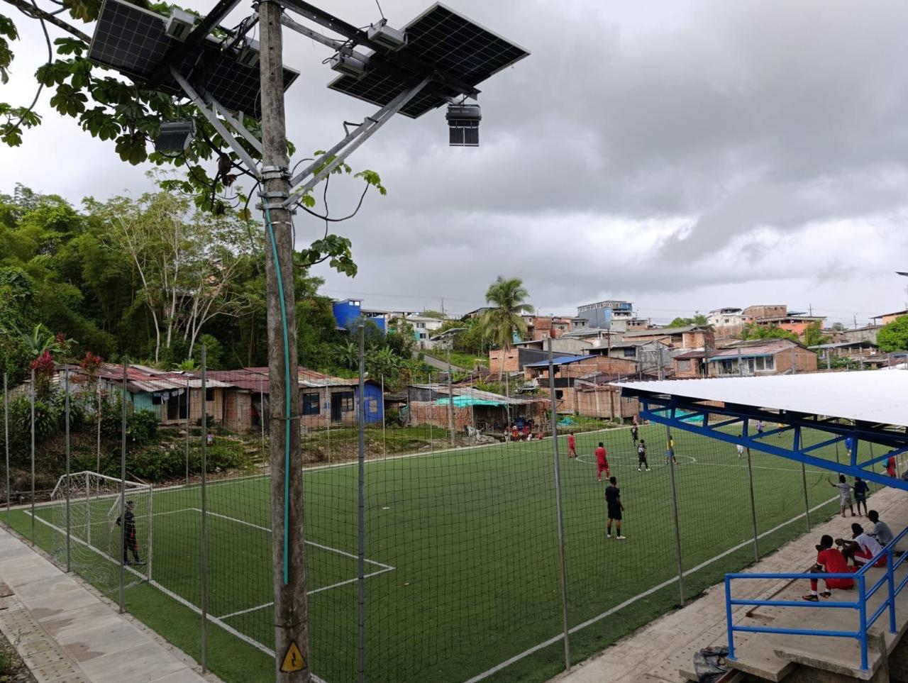 El Gobierno nacional inaugura escenario deportivo que beneficia a 500 personas aproximadamente en el barrio El Ru&iacute;z en Buenaventura 