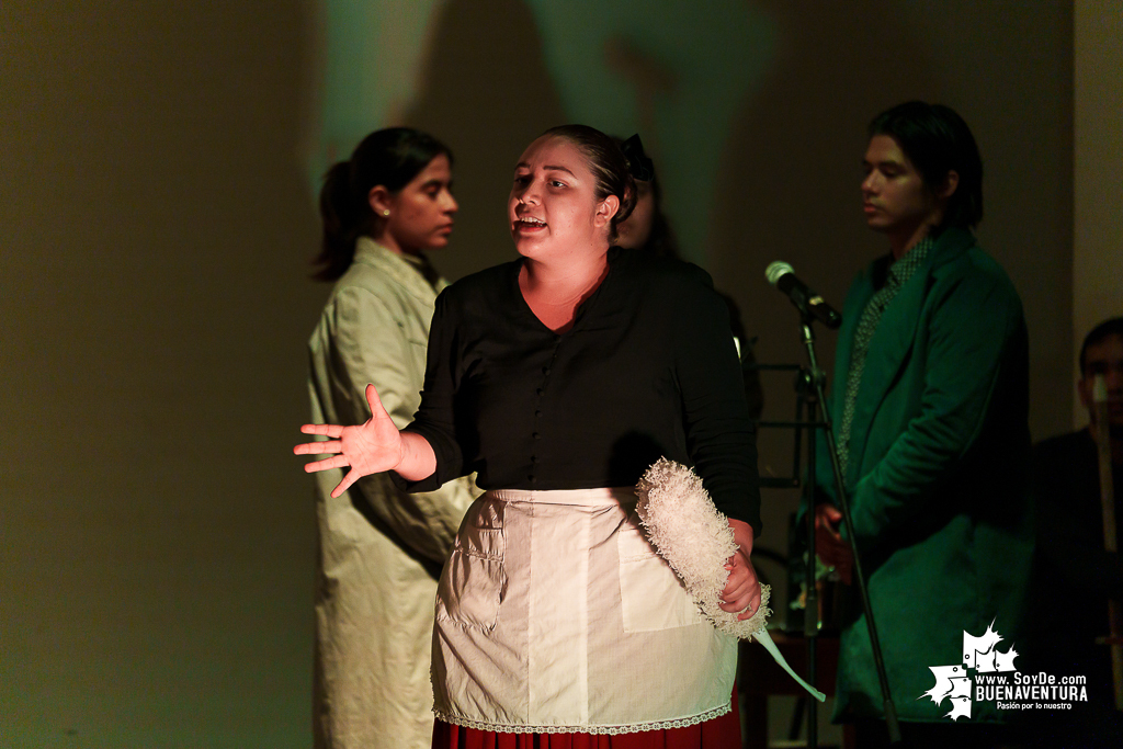 El teatro colombiano inspirado en el Quijote cautiva al p&uacute;blico en Buenaventura en la Temporada de Teatro Mar Adentro de Univalle Seccional Pac&iacute;fico
