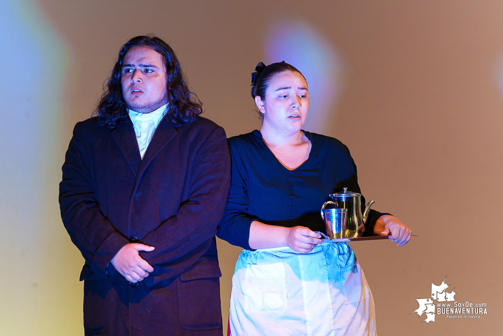 El teatro colombiano inspirado en el Quijote cautiva al p&uacute;blico en Buenaventura en la Temporada de Teatro Mar Adentro de Univalle Seccional Pac&iacute;fico