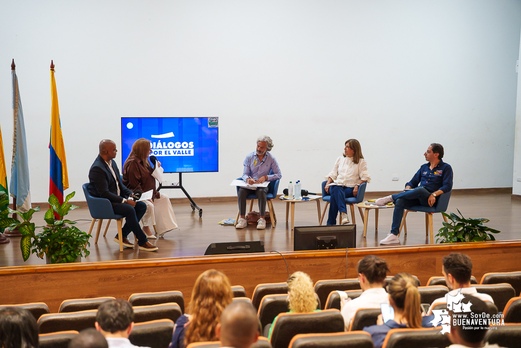 Candidatos vicepresidenciales exponen sus rutas para rescatar a Buenaventura y el Pac&iacute;fico