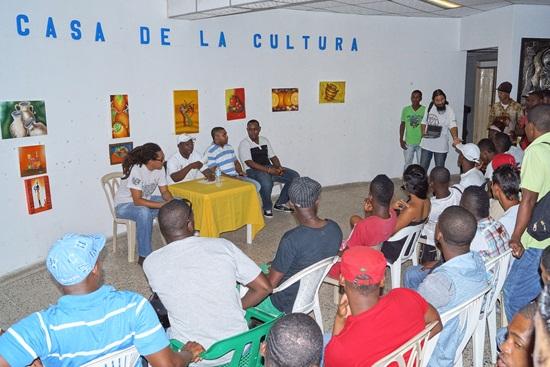 Todo listo para que los jóvenes se presenten en la Tarima Urbana en el marco del XXIX Festival Folclórico del Pacífico