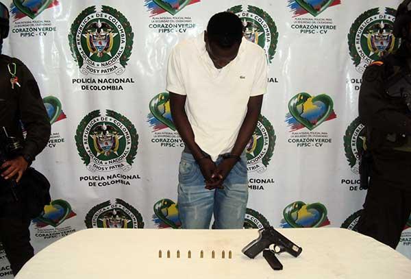 La Policía capturó dos personas que en las últimas por los delitos de porte ilegal de armas y tráfico de estupefacientes