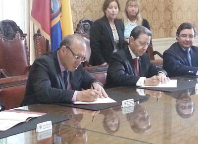 La Registraduría Nacional firma convenio de cooperación para identificación en zonas de frontera con entidades de Perú y Ecuador