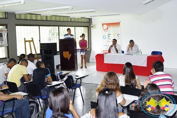 Universidad del Valle Sede Pac&iacute;fico realiz&oacute; conversatorio sobre el TLC