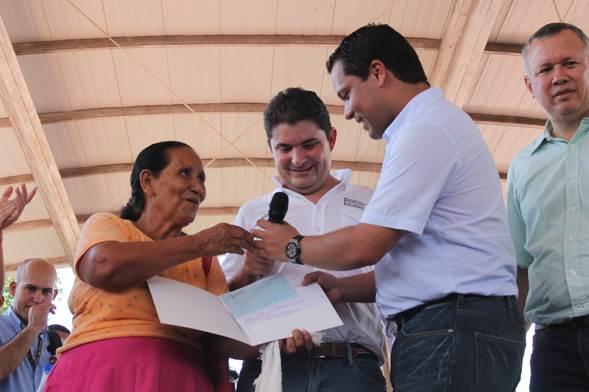 Minvivienda abre convocatoria para que entes territoriales accedan al Programa Nacional de Titulación de Predios