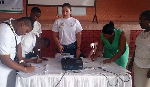 Colegios de Buenaventura firmaron pacto por la paz y sana convivencia escolar
