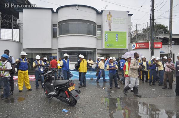 Contin&uacute;a el paro de los trabajadores de la TECSA afiliados a la Uni&oacute;n Portuaria