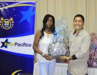 Gane Buenaventura celebró el día de las madres a 20 clientes que resultaron favorecidas mediante sorteo