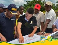 Funcionarios del Distrito y de la gerencia Todos Somos Pazcífico realizaron recorrido por el terreno donde se construirá relleno sanitario