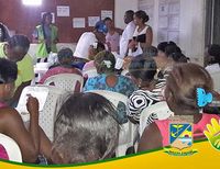 Vendedoras de mariscos de la plazoleta del barrio  Juan 23 reciben capacitación en manejo de residuos orgánicos e inorgánicos