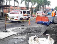 Reparación de tubería matriz tiene sin servicio de agua a la isla de Cascajal en Buenaventura