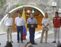 Presidente Santos entregó 19 km de doble calzada en la vía Buenaventura - Loboguerrero - Buga
