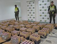 Policía incautó aguardiente adulterado en operativo realizado en el barrio Turbay Ayala de Buenaventura