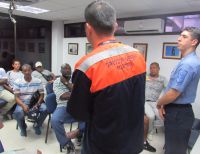 Dimar prepara al gremio de motoristas de Buenaventura para la temporada turística de fin de año