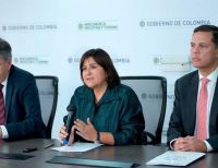 Con paso firma avanza la campaña “Menos trámites, más simples”