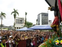 Los bonaverenses recibieron de manera multitudinaria la réplica del Señor de los Milagros de Buga