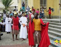 La representación en vivo del Santo Viacrucis de la Catedral San Buenaventura ya es una tradición de 11 años